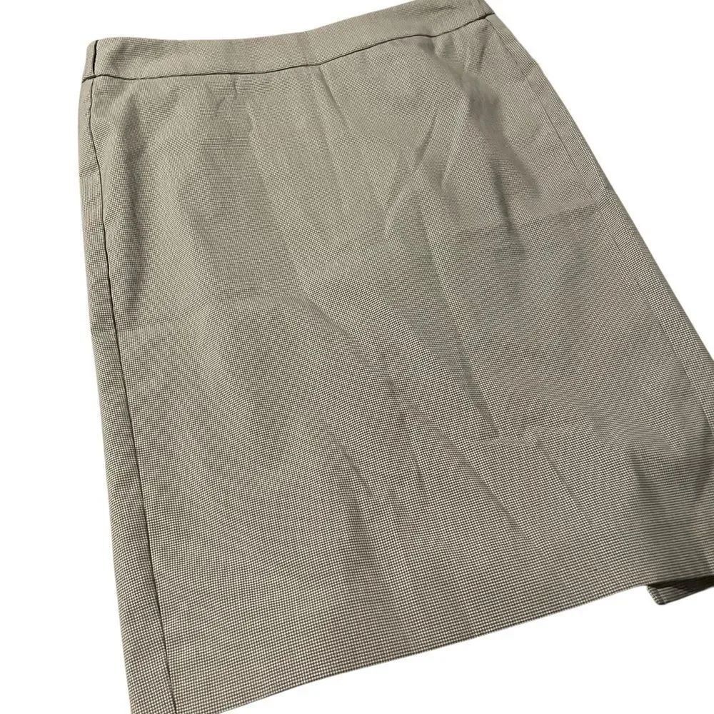 Benetton Classic grey Women's Pencil Skirt like new size 2